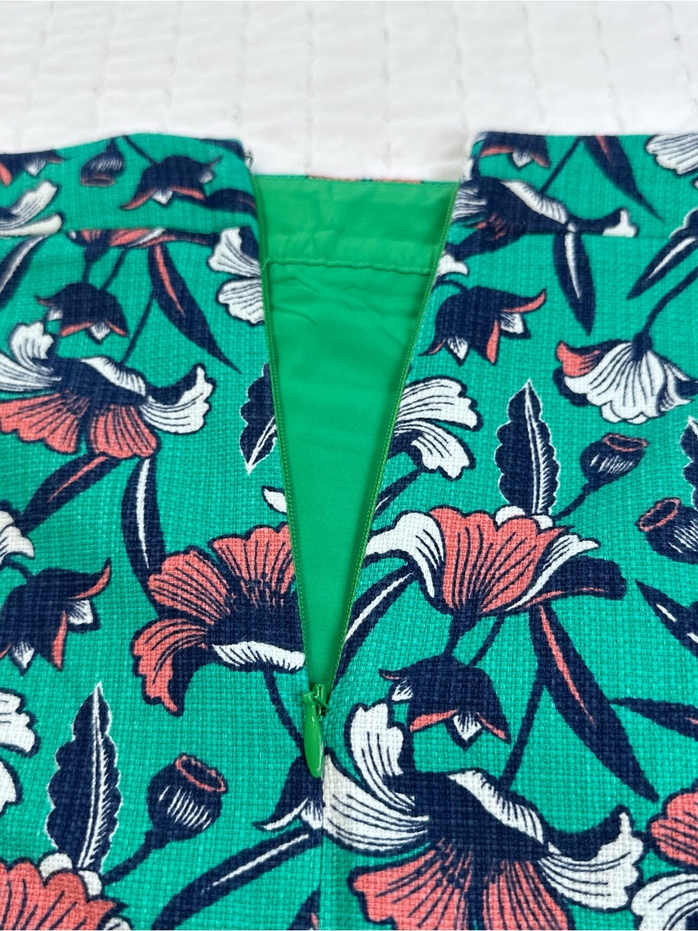 J. by J.Crew Women's A Line Skirt Green Floral Pencil Size
8 Lined 100% Cotton - Picture 9 of 14